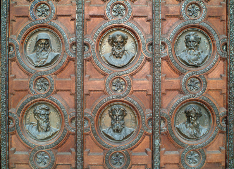 Szent István Bazilika kapu